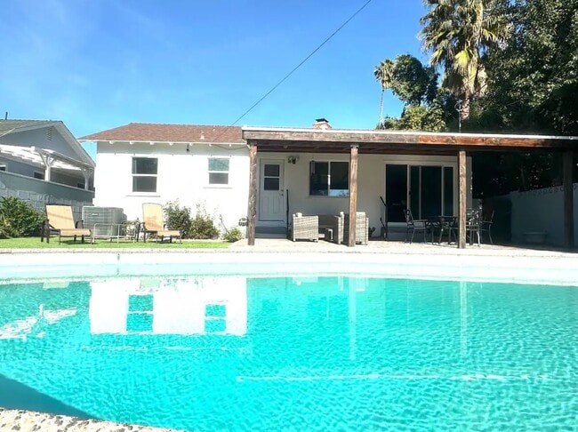Primary Photo - 15732 Covello St