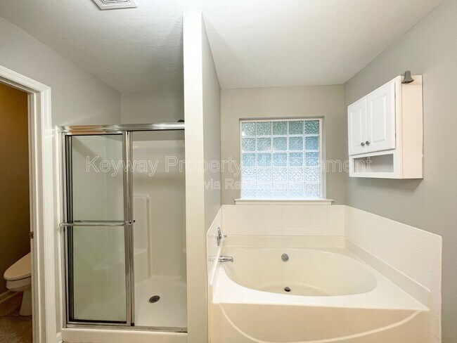Building Photo - 1391 Watsonia Dr