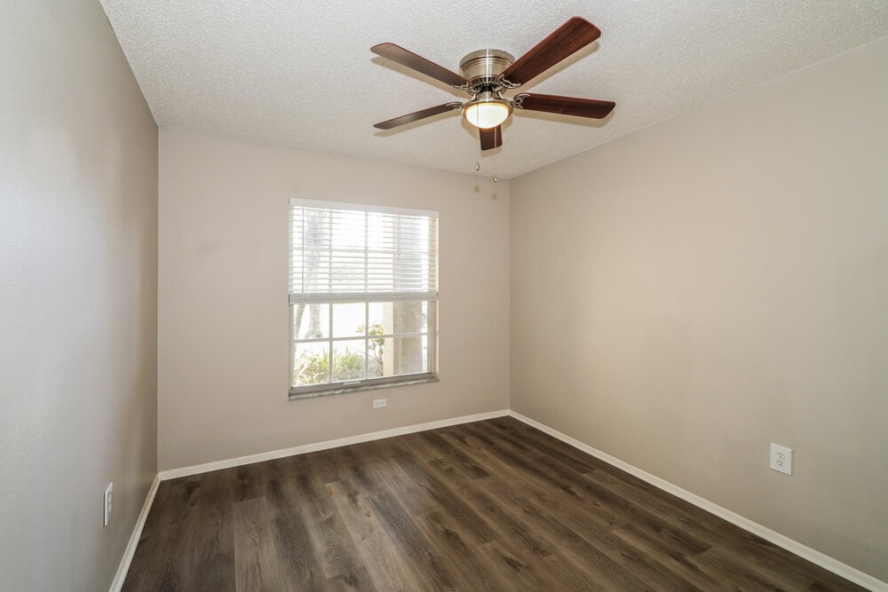 Building Photo - 1434 Lakehurst Way