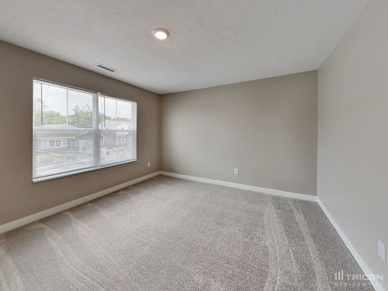 Building Photo - 10003 Sundley Dr