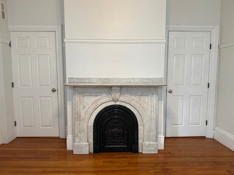 Building Photo - 4 Wabon St