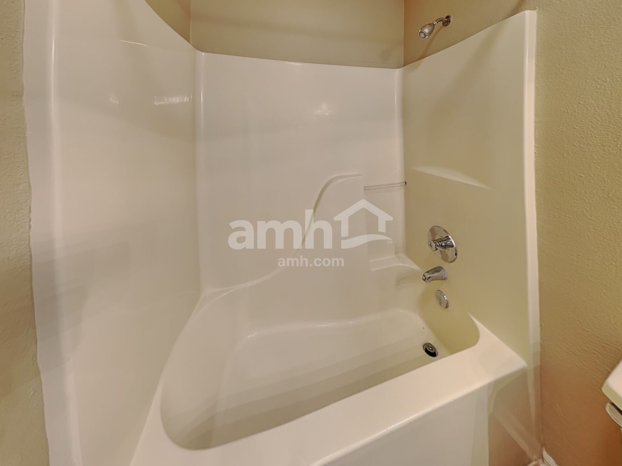 Building Photo - 151 E Pine Ridge Dr