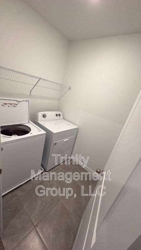 Building Photo - 10519 Quail Grv Wy