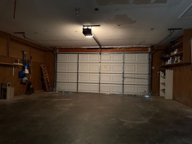 Building Photo - 113 Highland Point Cove
