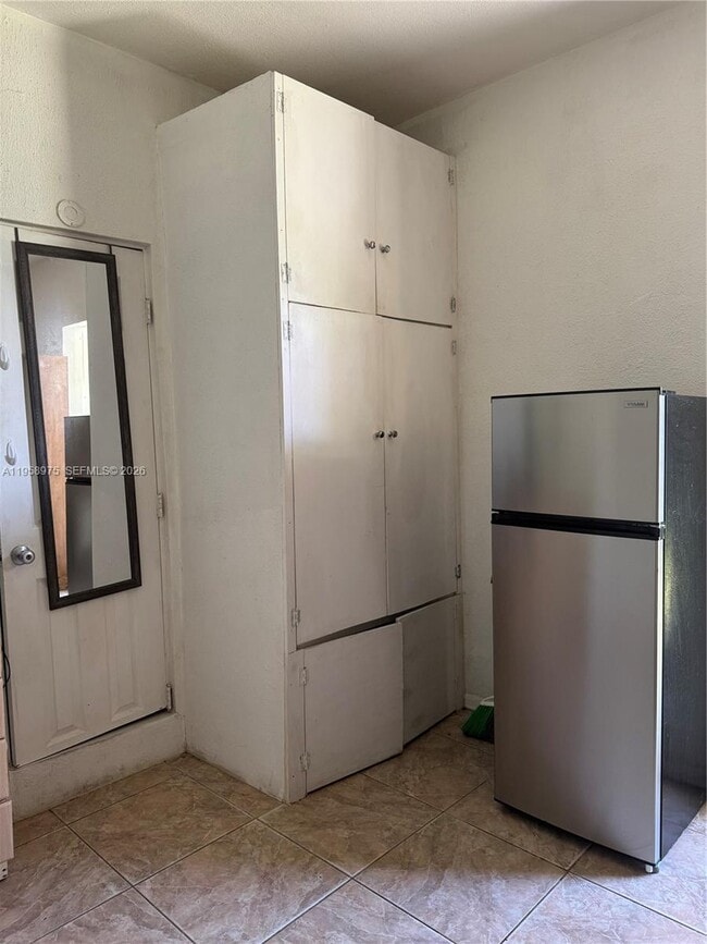 Building Photo - 1822 Cleveland St