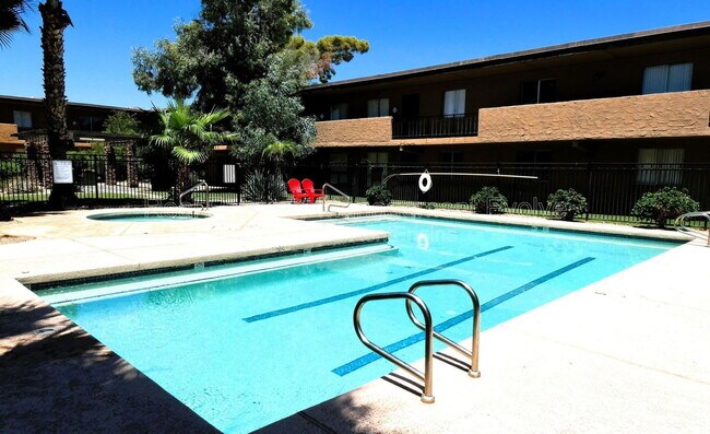 Building Photo - 7110 E Continental Dr