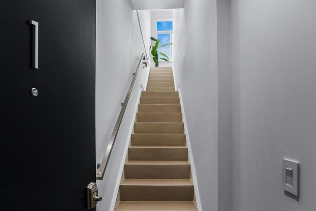 Building Photo - Private Double Decker Rooftop! - Modern Lu...