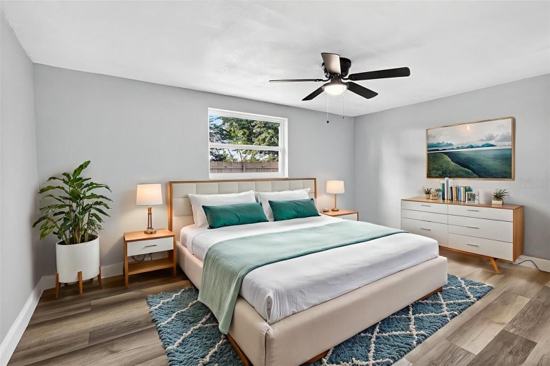 Building Photo - 10933 Premier Ave