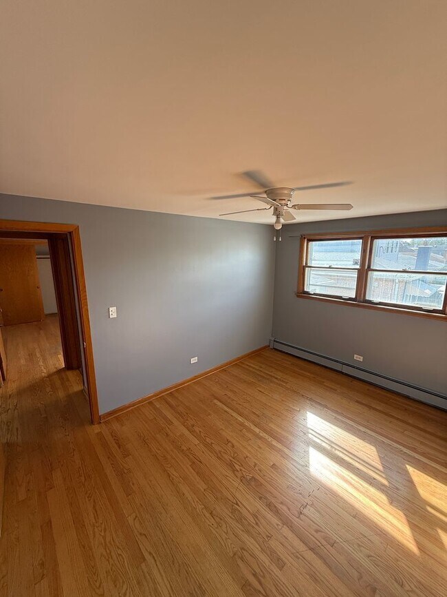 Building Photo - 3556 N Nagle Ave