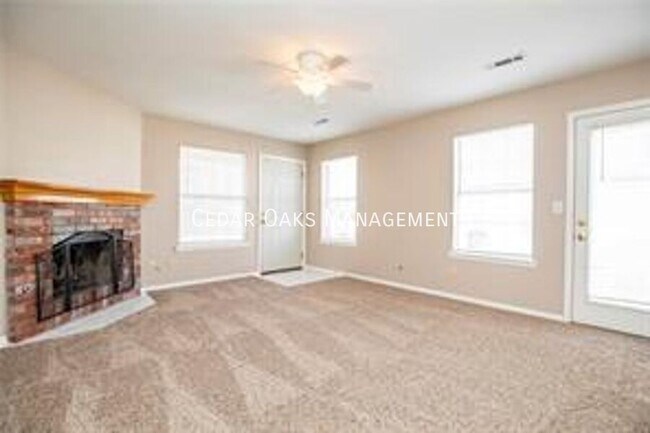Building Photo - 172 Killdeer Dr