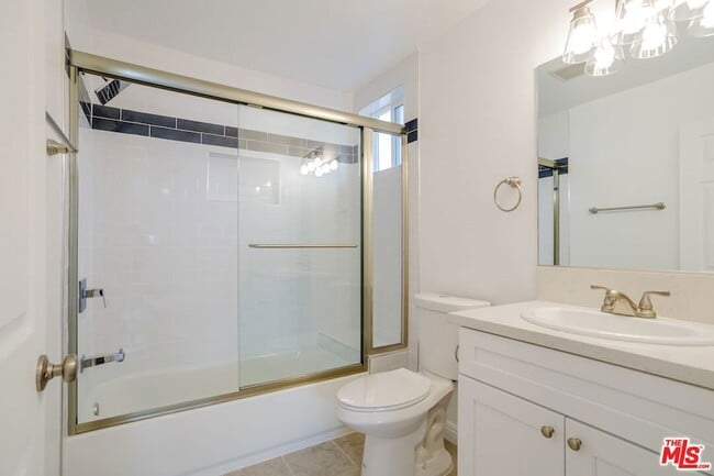 Building Photo - 1789 1/2 Atchison Street Unit