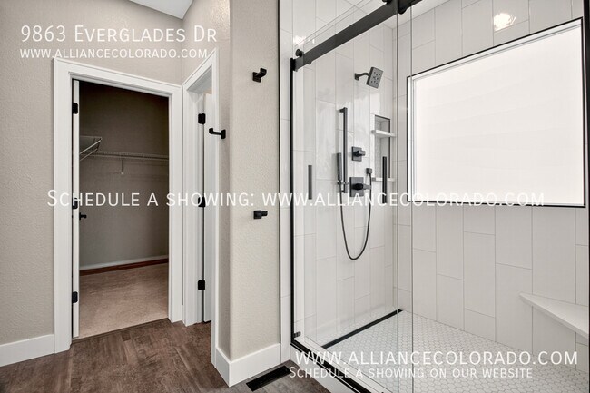 Building Photo - 9863 Everglades Dr