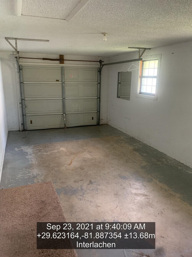 Building Photo - 604 Tremont St