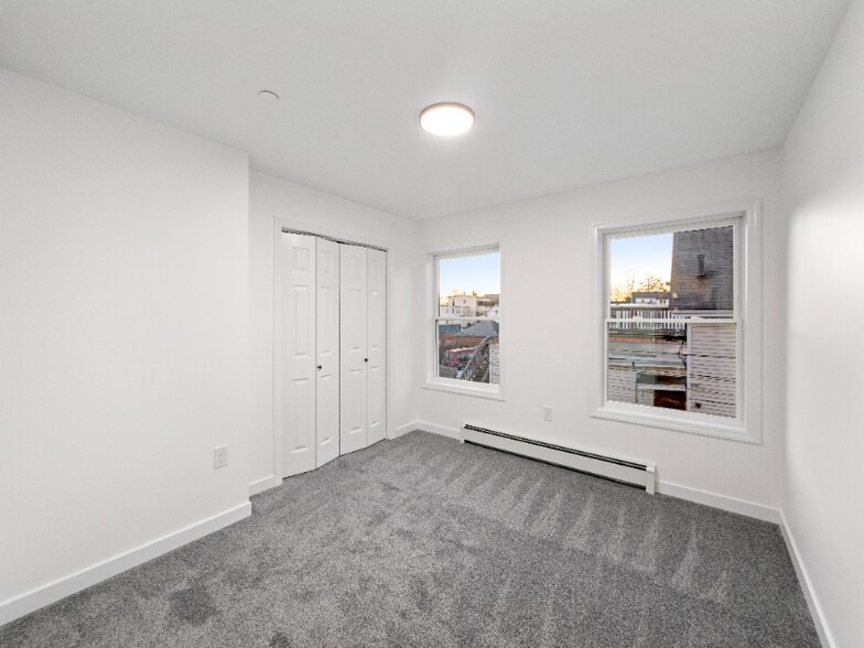 Building Photo - 107 Abbott St