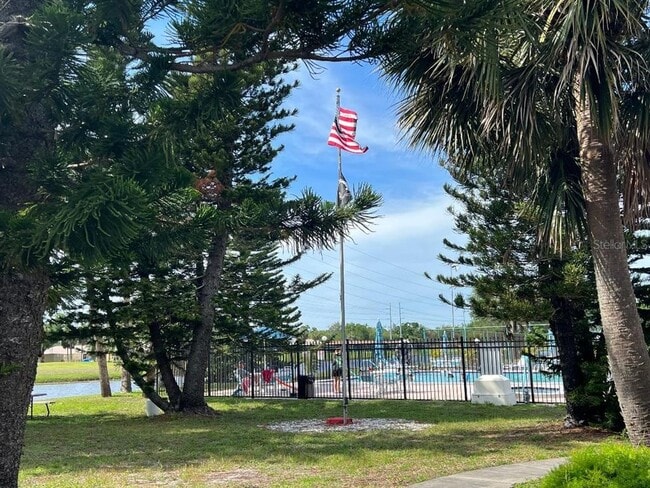 Building Photo - 1220 13th Cir SE