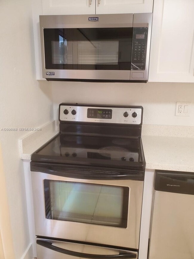 Building Photo - 8260 NW 5th Terrace