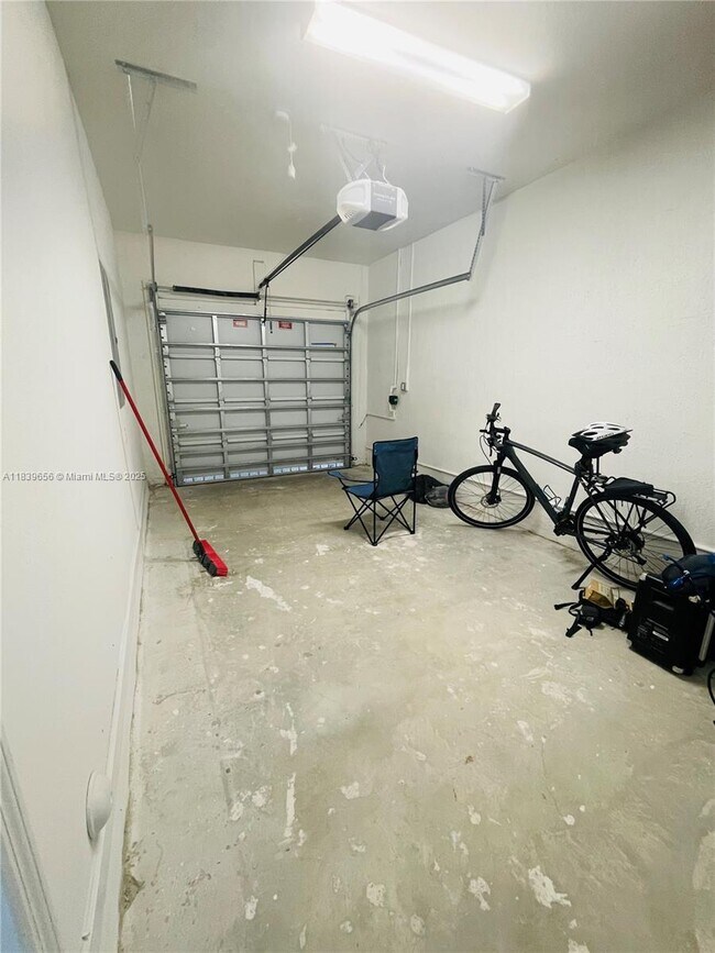 Building Photo - 28650 SW 131st Ct
