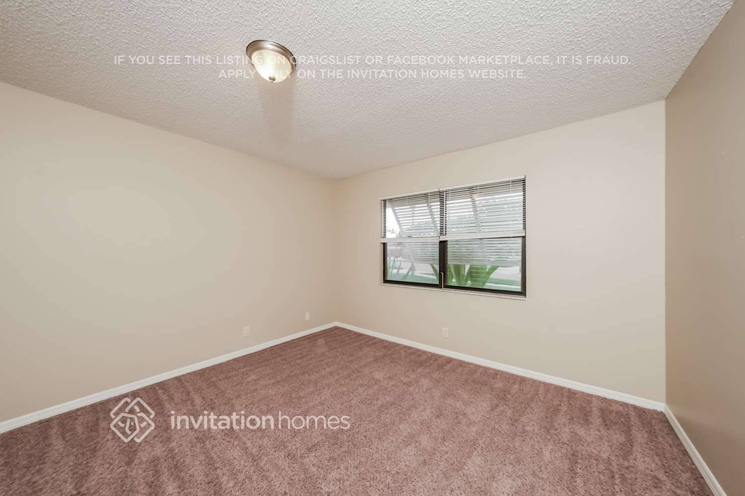 Building Photo - 301 SW 27th Ave