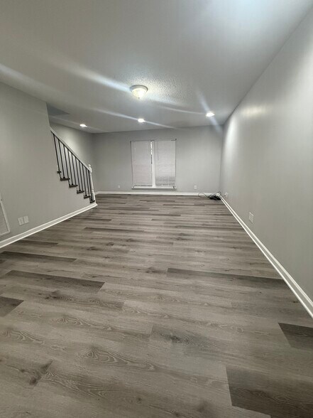 Primary Photo - 3158 16th Ave