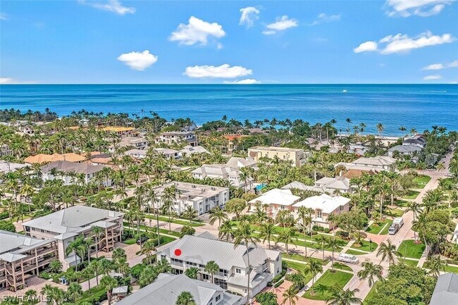 Building Photo - 433 2nd St S