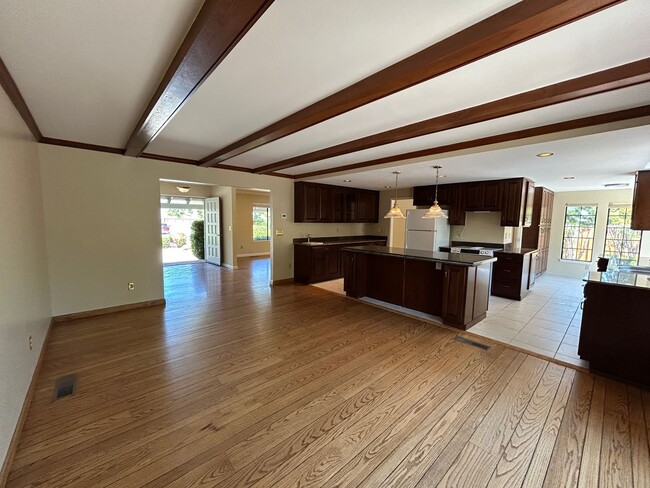 Building Photo - 3BR/2BA Single-Story Home in Walnut Creek’...