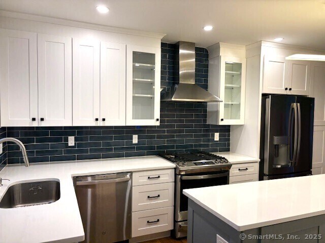 Building Photo - 1 Howard Ave