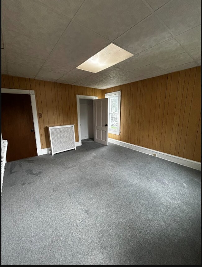 Building Photo - 1638 Sanderson Ave