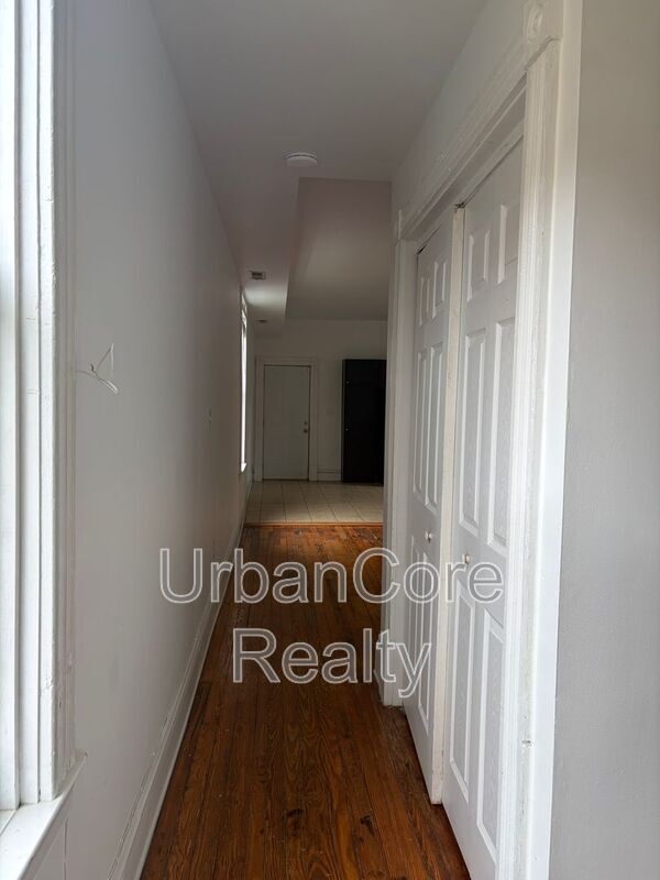 Building Photo - 621 N 31st St