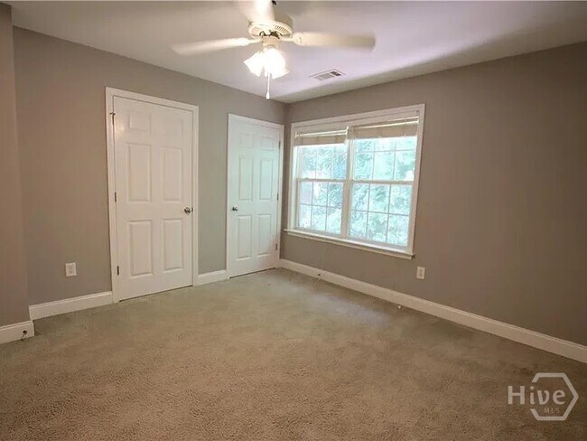 Building Photo - 460 S Barnett Shoals Rd