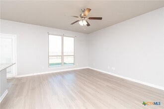 Building Photo - 3209 Shawlands Rd