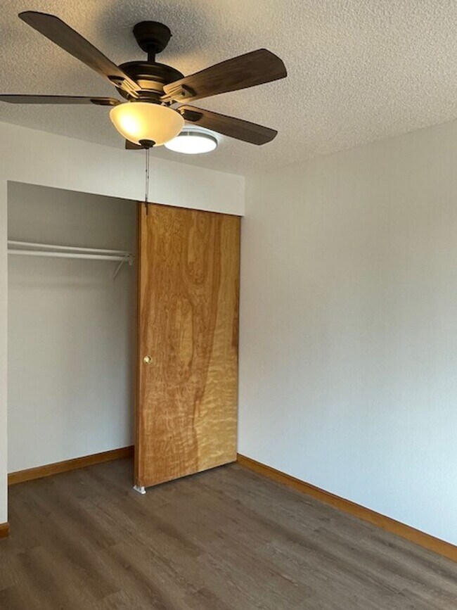 Building Photo - Beautifully Updated 3-Bedroom Home with Of...