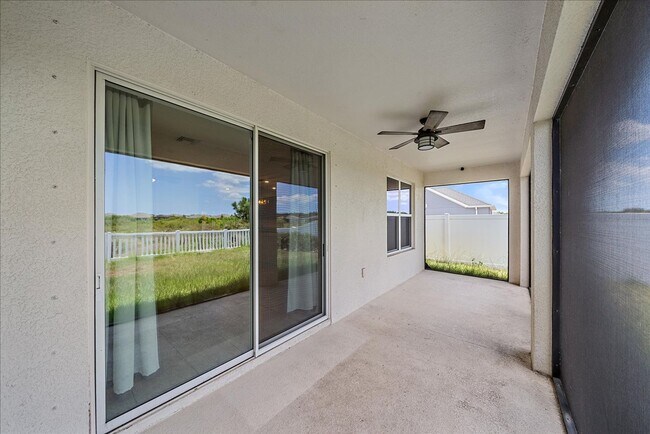 Building Photo - Annual 4 bed/2 bath Single Family Home