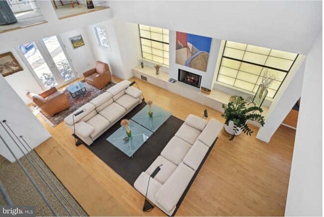 Building Photo - 4527 Q Pl NW