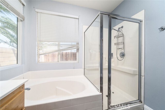 Building Photo - 12833 Biscayne Ave