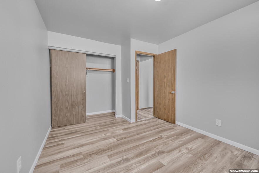2 Bedroom - 671 S Western Ave