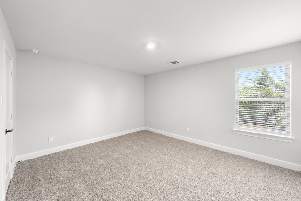 Building Photo - 304 Live Oak Ln