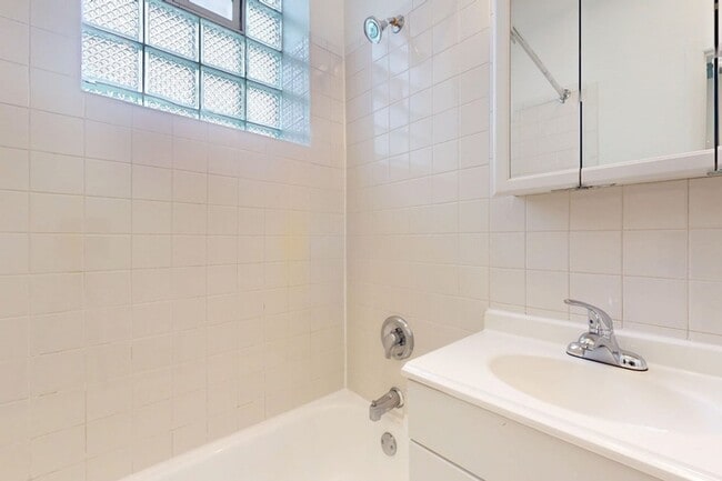 Floorplan - 5415 S. Woodlawn Avenue