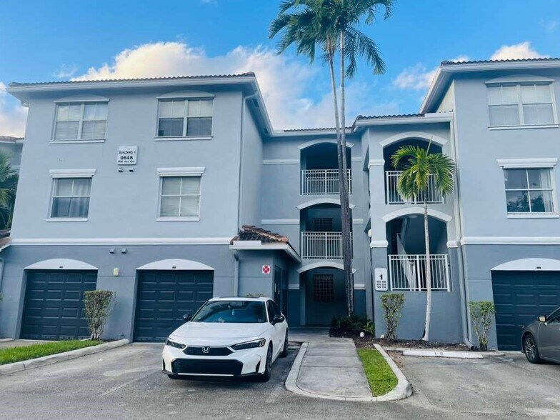 Building Photo - 9645 NW 1st Ct