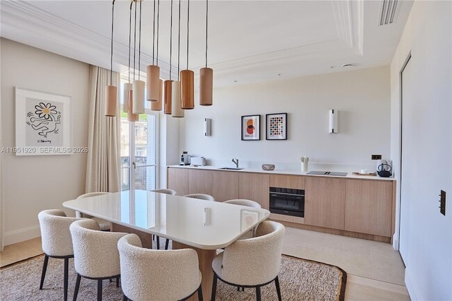 Building Photo - 9 Avenue Frederic Le Play Ave