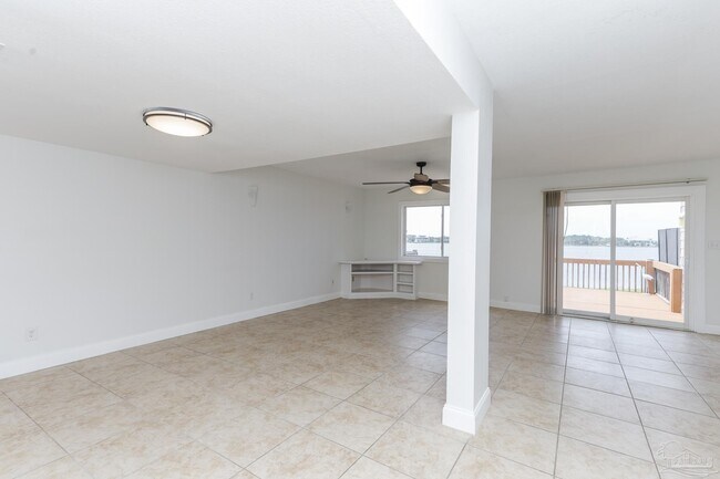 Building Photo - 344 Fort Pickens Rd