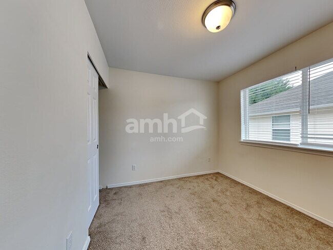 Building Photo - 20515 85th Ave Ct E