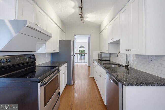 Building Photo - 13945 Big Yankee Ln