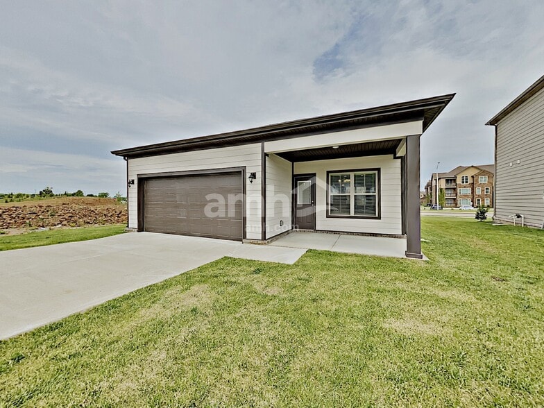 Building Photo - 5149 Jack Byrnes Dr