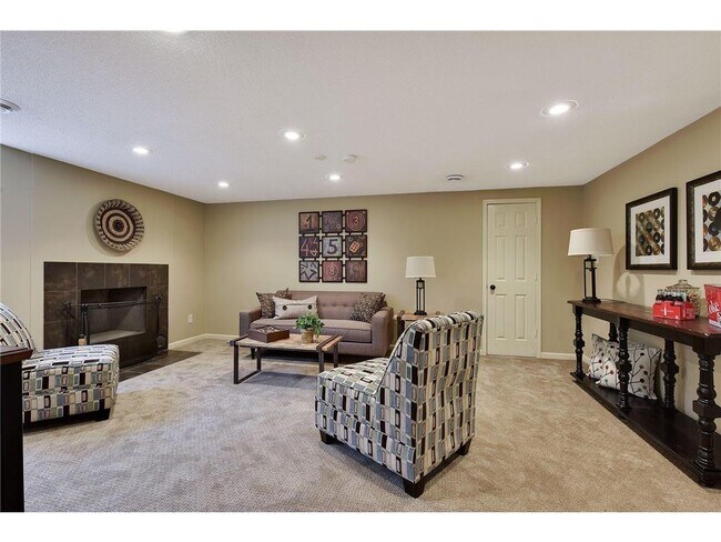 Building Photo - 27405 Pine Bend