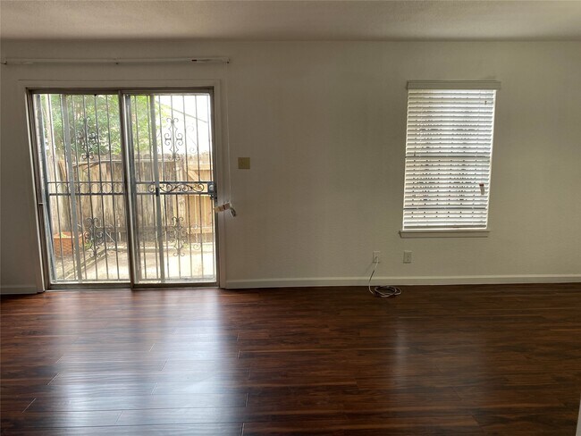 Building Photo - 6201 Ranchester Dr