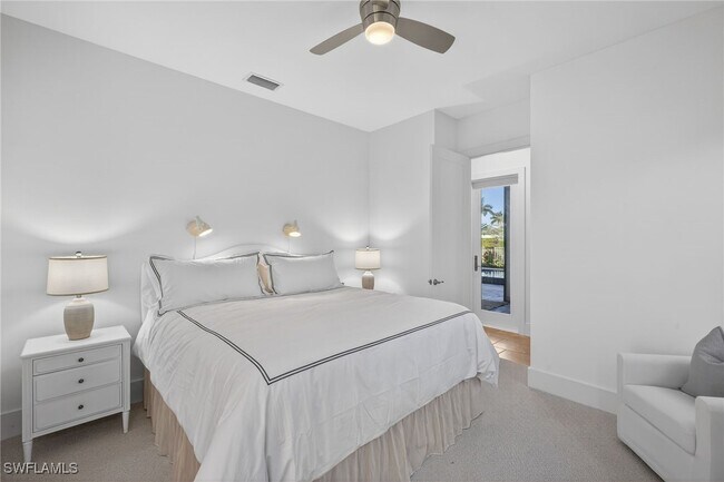 Building Photo - 14835 Dockside Ln