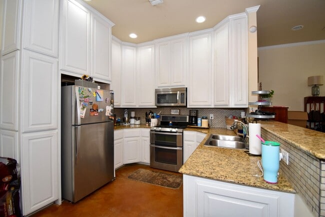 Building Photo - 3 Bed, 2 Bath Home in Ruston