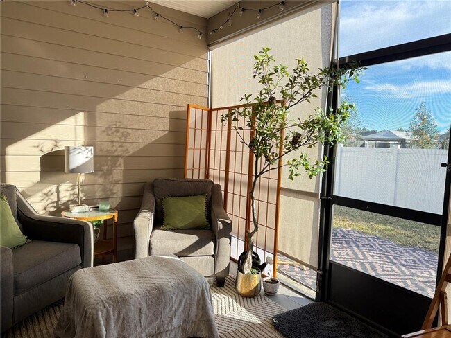 Building Photo - 7656 SW 74th Lp