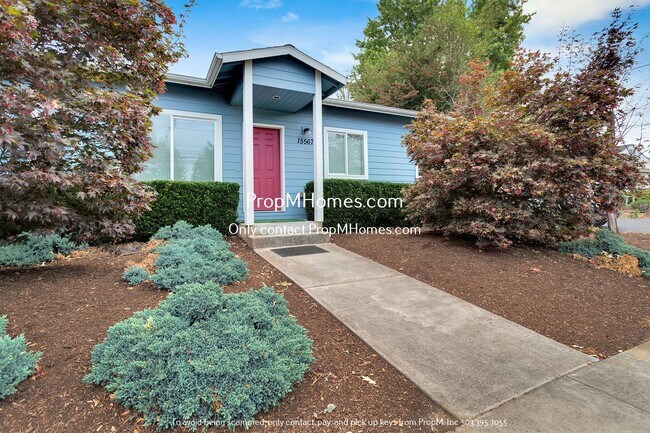 Building Photo - Spacious Retreat in NE Portland - 3 Bedroo...