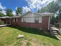 Building Photo - 2 Bedroom/ 1 Bathroom Duplex in Hermitage